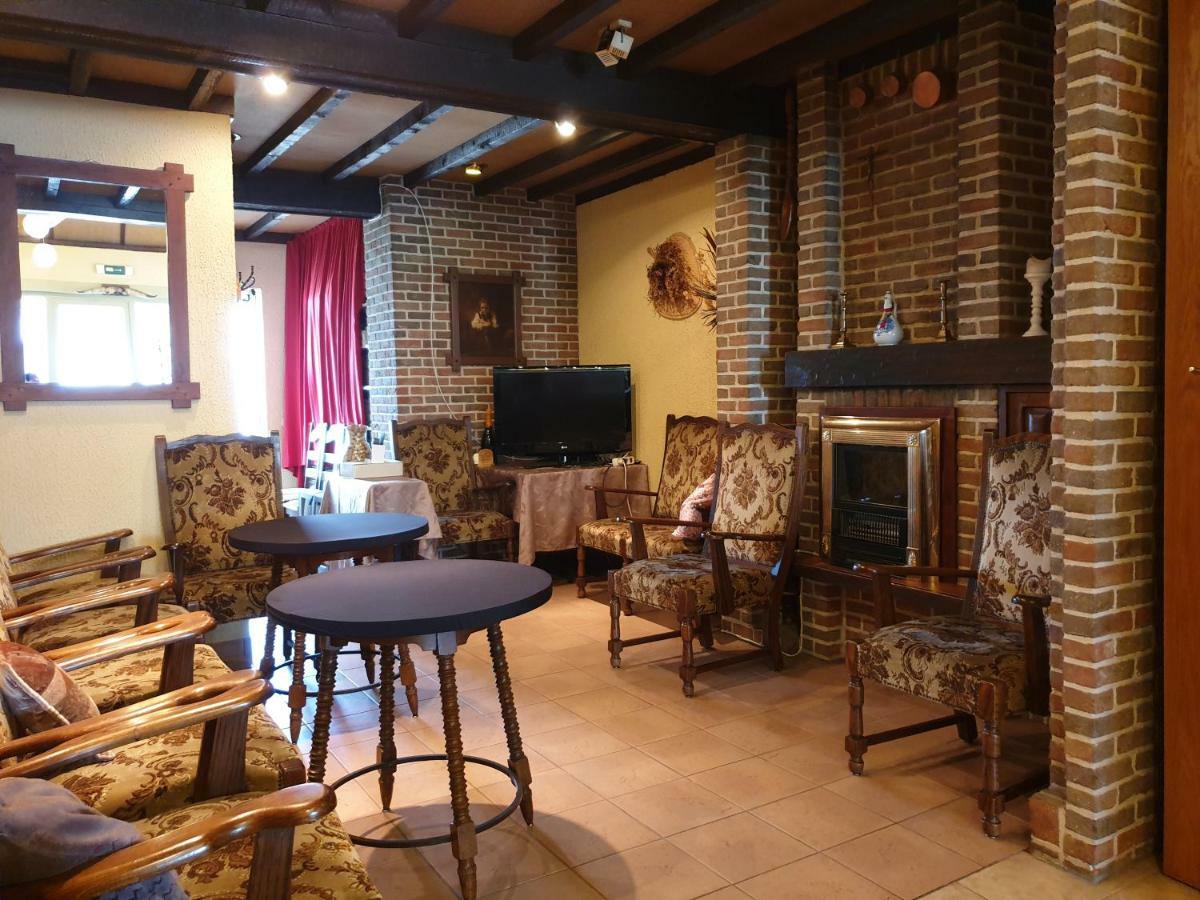 Hostellerie Daiseldaele Dadizele Экстерьер фото